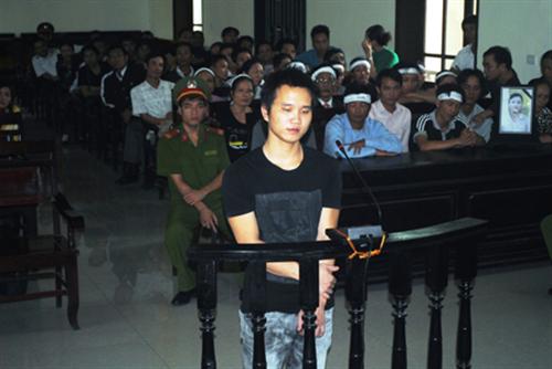 Đi mua dâm giết chủ nhà hàng
