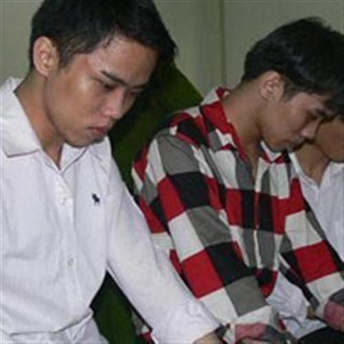 Tội ác kinh hoàng của cặp song sinh