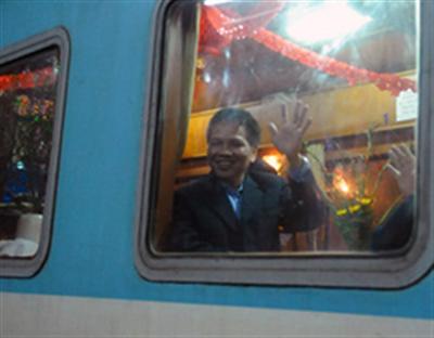 Chuyến tàu cuối năm rời thủ đô