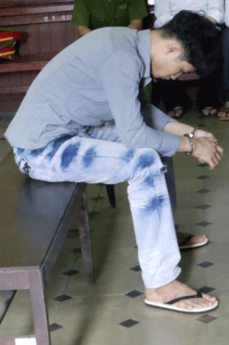 Lãnh án tù vì được người yêu 'đồng ý'