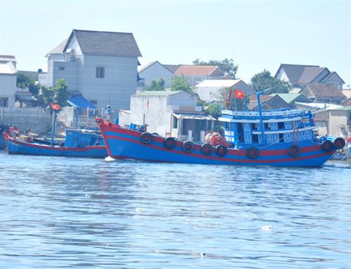 Ngư dân đầu tư tiền tỷ đóng tàu bám biển Hoàng Sa