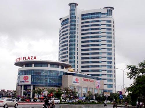Giang hồ đất Cảng bắn nhau giữa trung tâm thương mại