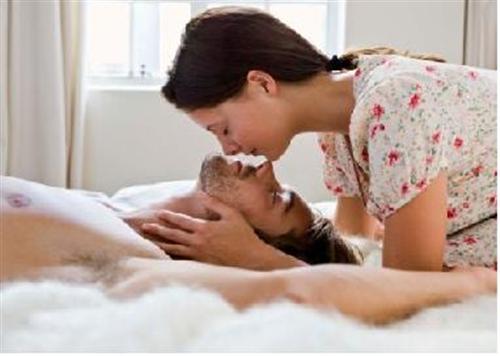 Giảm nguy cơ lây nhiễm HIV nhờ dầu diệt khuẩn