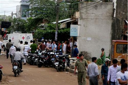 Phát hiện xác một thanh niên, đầu bị úp chậu