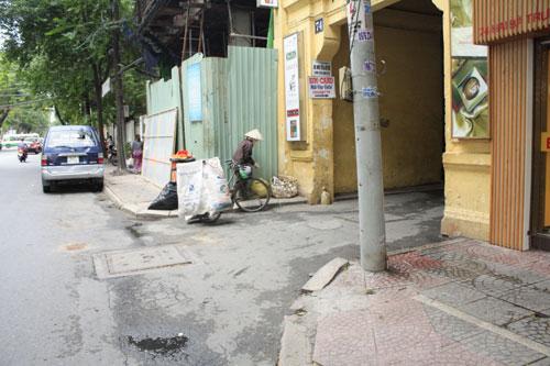Công nhân sát hại thầu xây dựng giữa giờ làm