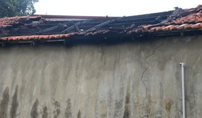 Hỏa hoạn thiêu chết 2 vợ chồng trẻ trong căn nhà khóa cửa