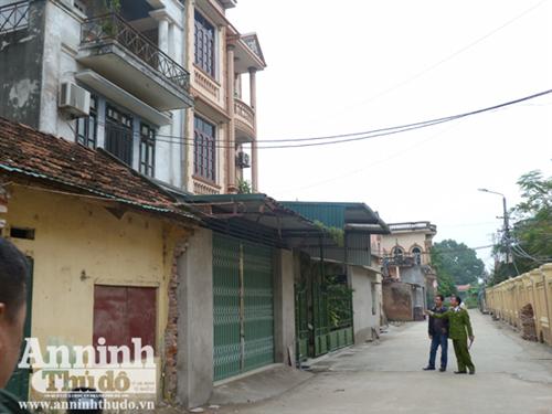 Con thua bạc, mẹ dùng súng đòi lại tài sản