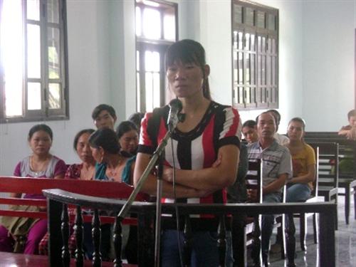 Vợ chém chồng trọng thương rồi sống với người đàn ông khác