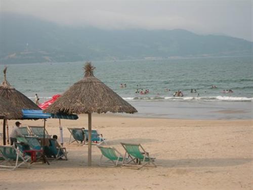Đột quỵ trên biển vì đi tắm sớm