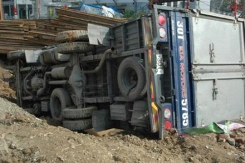 Tai nạn nghiêm trọng trên 'con đường đau khổ'