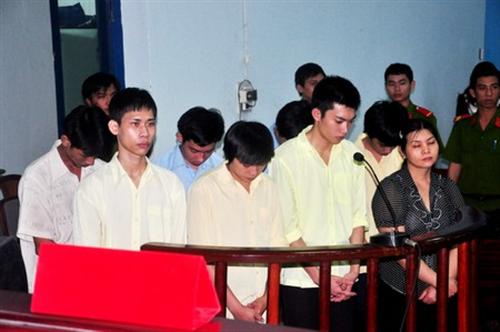 Bảo vệ “hợp sức” tuồn hàng tấn đồng ra ngoài công ty