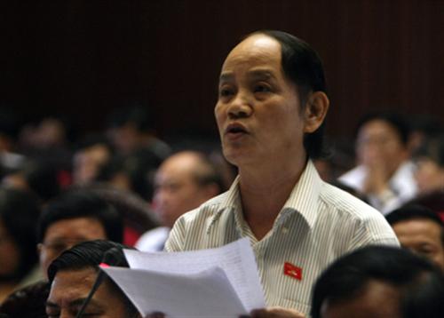 “Tử tù” xin được chết do căng thẳng… chờ thuốc độc