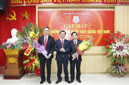 Gặp mặt kỷ niệm 62 năm ngày thầy thuốc Việt Nam 27-2