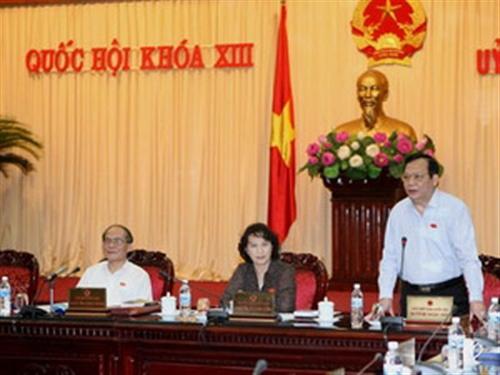 Lấy phiếu tín nhiệm để thăm dò cán bộ trước khi bỏ phiếu