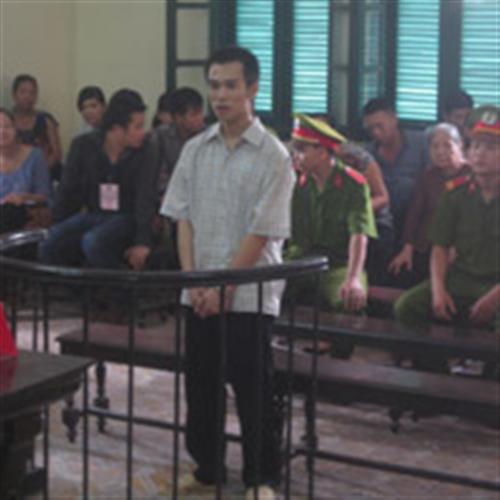 Tử hình kẻ cắt cổ chủ tiệm vàng
