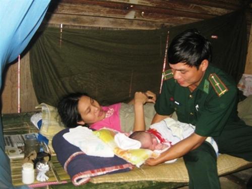 Chuyện tình anh lính biên phòng và cô giáo miền xuôi