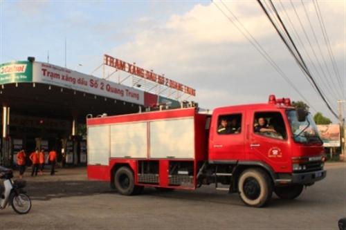 Cháy cây xăng, ba người bỏng nặng