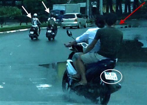 Truy tìm hai tên cướp giật táo tợn giữa ban ngày