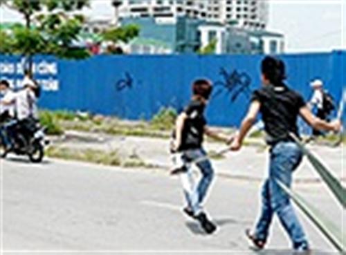 Hà Nội: Đánh chết nguời do va chạm giao thông