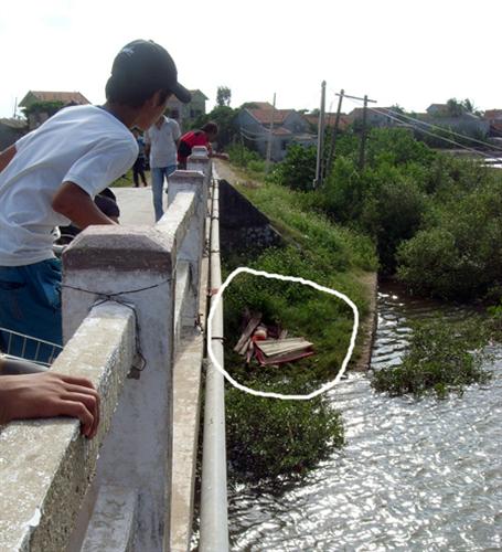 Phát hiện thi thể người phụ nữ trôi trên sông