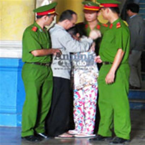 Vợ chồng giết người, chặt xác phi tang