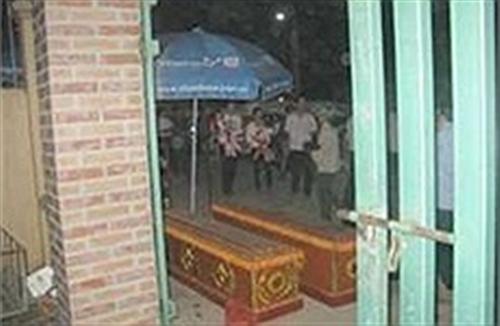 Một thiếu tá công an bị khủng bố bằng quan tài