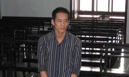Ăn trộm để “lấy tiền nuôi em ăn học”!