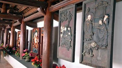 Ảnh: Bi hài chùa Trăm Gian ngàn tuổi mới tinh