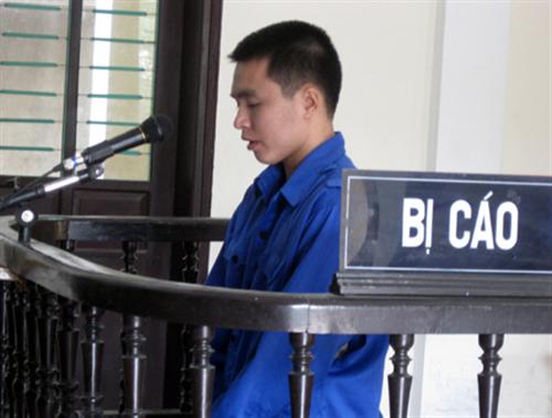Đi mua vịt, hiếp dâm con gái chủ nhà