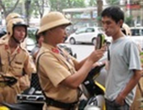 Chưa phạt xe lưu thông không sang tên đổi chủ 