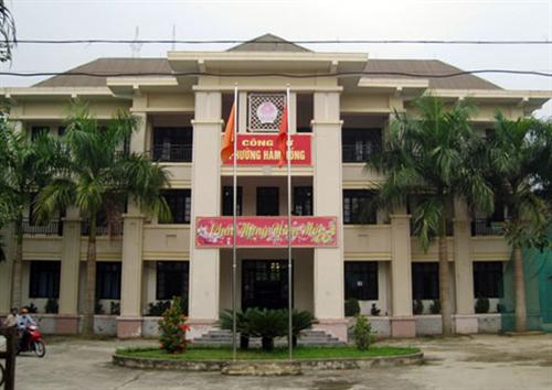 Lãnh đạo phường ẩu đả tại trụ sở