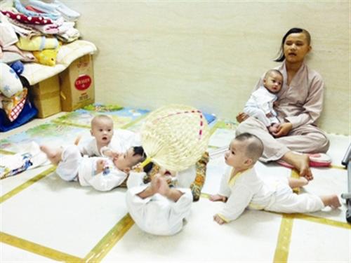 Chuyện cho con, bán con ở các bệnh viện