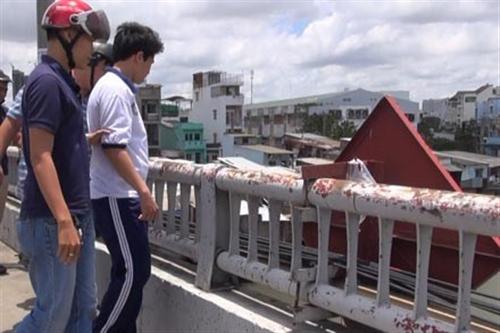 Vụ “học sinh truy sát trước cổng trường”: Hung thủ đã ra đầu thú